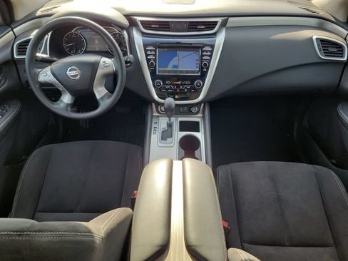 Used 2018 Nissan Murano S FWD image 11