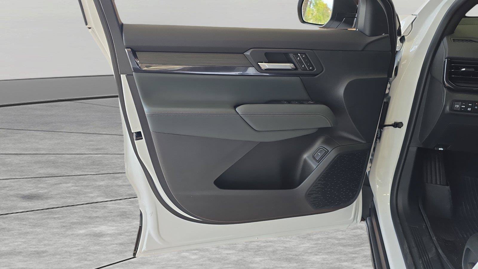 New 2027 GMC Terrain AT4 w/ Convenience Package III AWD/4WD image 12