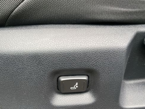 Used 2024 Toyota Tacoma TRD Sport image 8