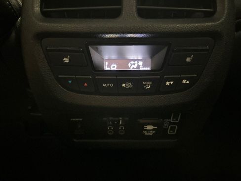 Used 2020 Honda Pilot Touring image 31