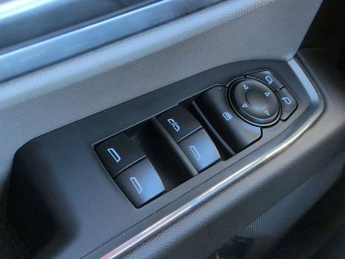 Used 2025 Chevrolet Silverado 1500 LT image 23