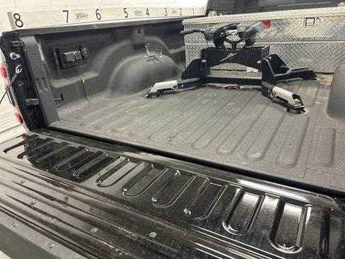 Used 2022 RAM 3500 Laramie w/ Night Edition AWD/4WD image 9