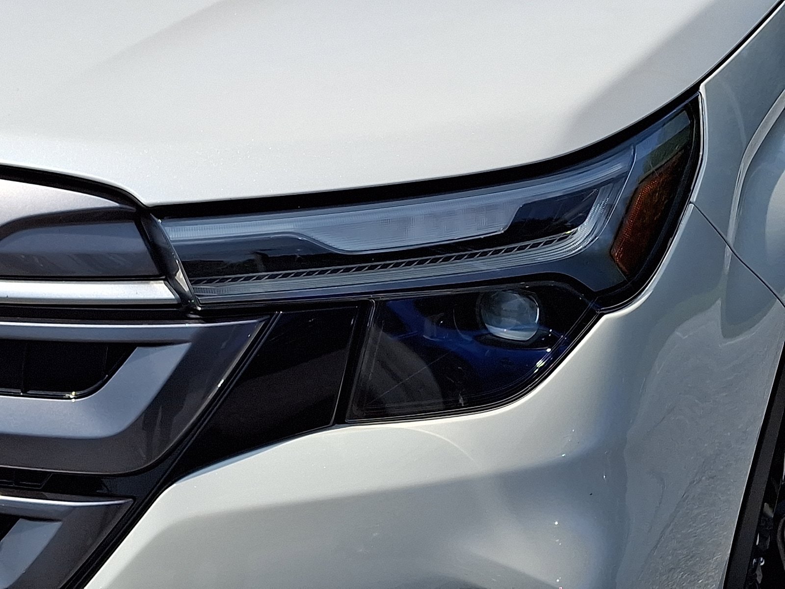 Certified 2025 Subaru Forester Limited AWD/4WD image 9