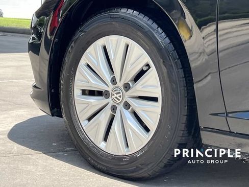 Used 2019 Volkswagen Jetta S w/ Driver Assistance Package FWD image 7