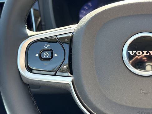 New 2026 Volvo XC60 B5 Ultra w/ Protection Package Premier image 22