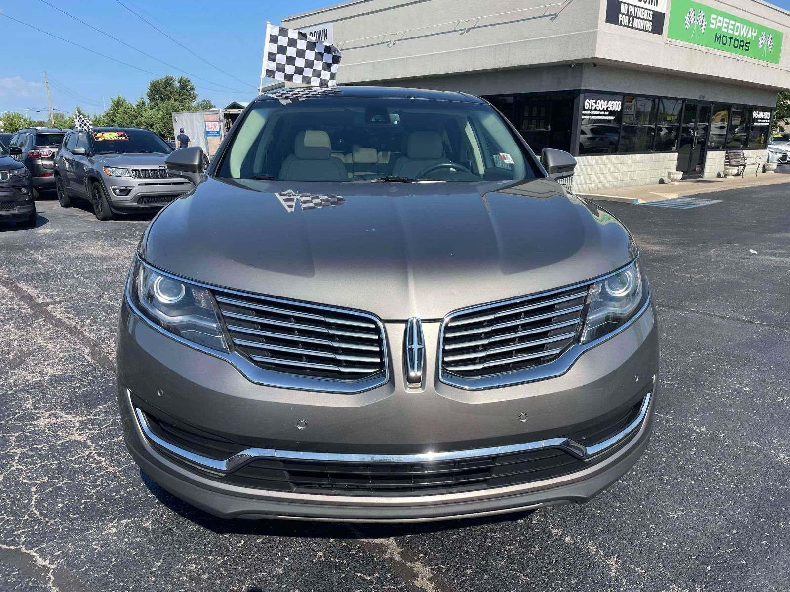 Used 2016 Lincoln MKX Reserve w/ Technology Package AWD/4WD image 2
