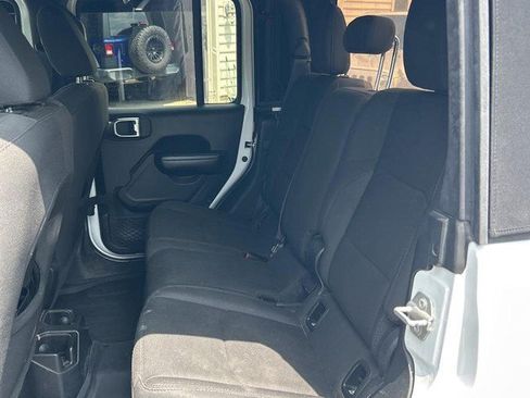 Used 2020 Jeep Gladiator Sport w/ Quick Order Package 24S AWD/4WD image 11