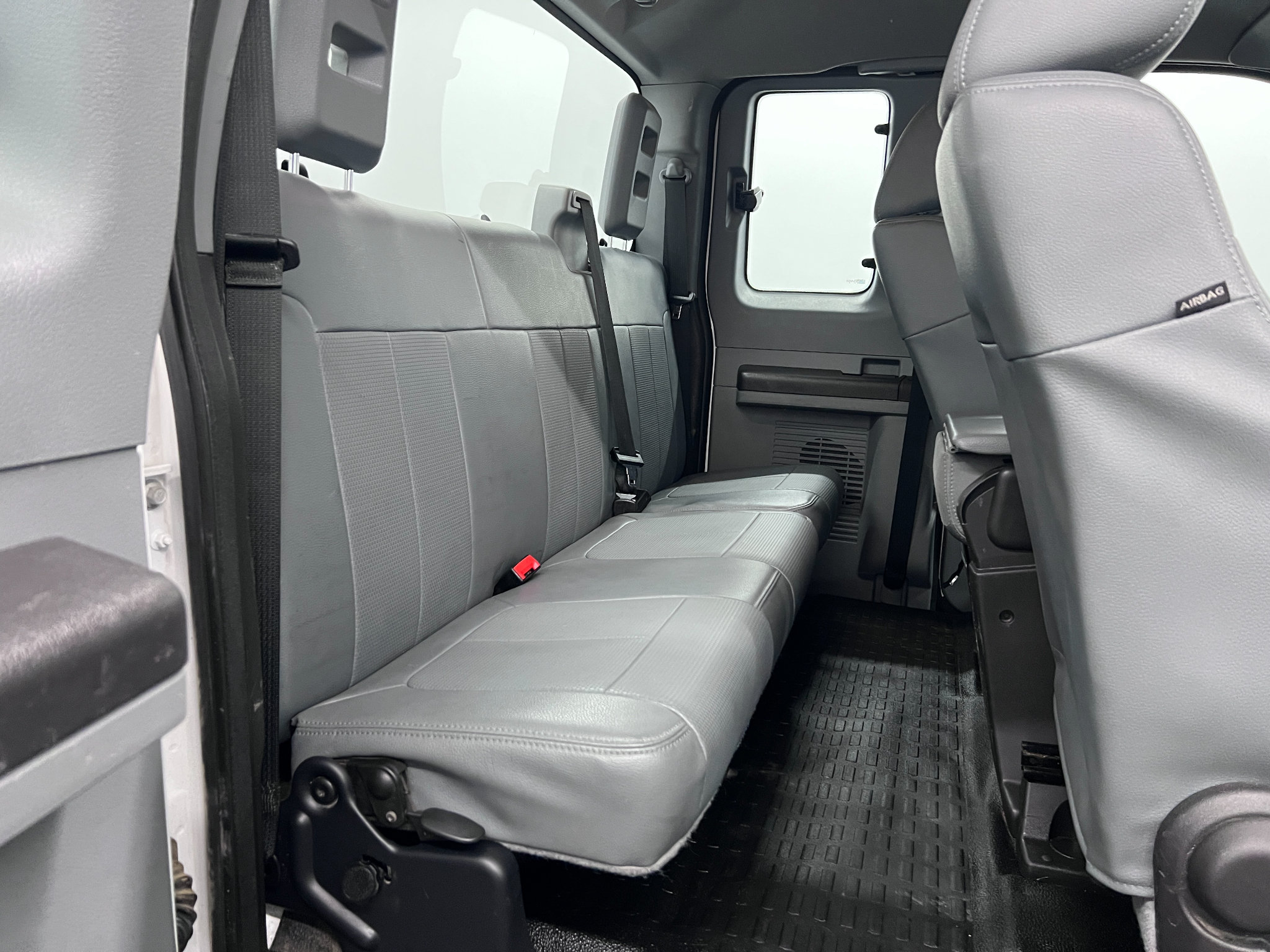 Used 2015 Ford F250 XL w/ Power Equipment Group AWD/4WD image 19
