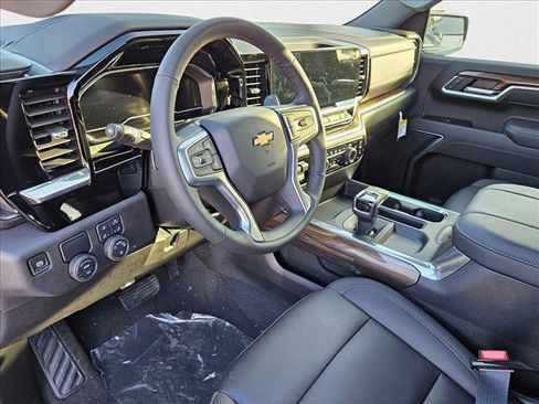 New 2025 Chevrolet Silverado 1500 LT w/ Safety Package image 3