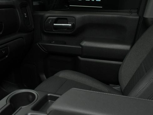 Used 2026 Chevrolet Silverado 2500 Custom w/ Custom Value Package AWD/4WD image 32
