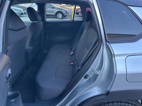 Used 2025 Toyota Corolla Cross LE image 24