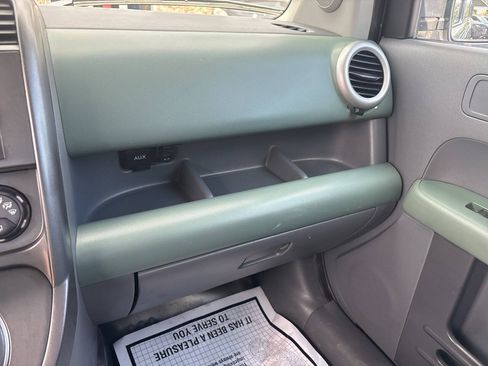 Used 2004 Honda Element EX image 21