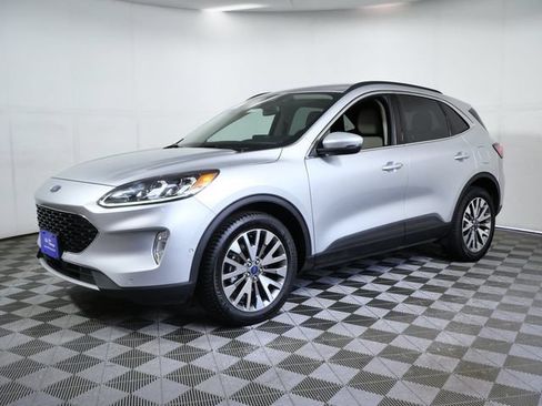 Certified 2020 Ford Escape Titanium AWD/4WD image 5