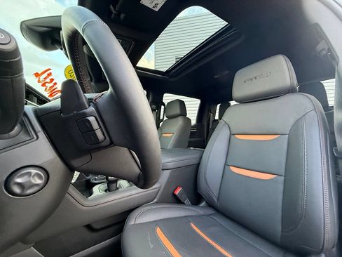 Used 2026 GMC Sierra 1500 AT4 w/ AT4 Premium Package AWD/4WD image 4