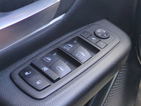 Used 2023 RAM 1500 Big Horn AWD/4WD image 23