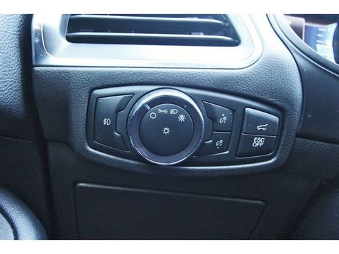 Certified 2022 Ford Edge ST image 21