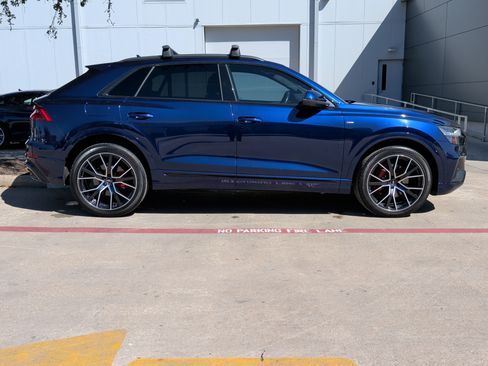 Used 2019 Audi Q8 Premium Plus w/ Premium Plus image 11