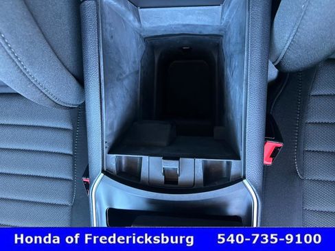 Used 2023 Ford Edge SE w/ Black Appearance Package image 21