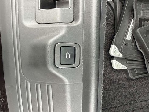 Used 2021 Land Rover Range Rover P525 Westminster Edition LWB image 12