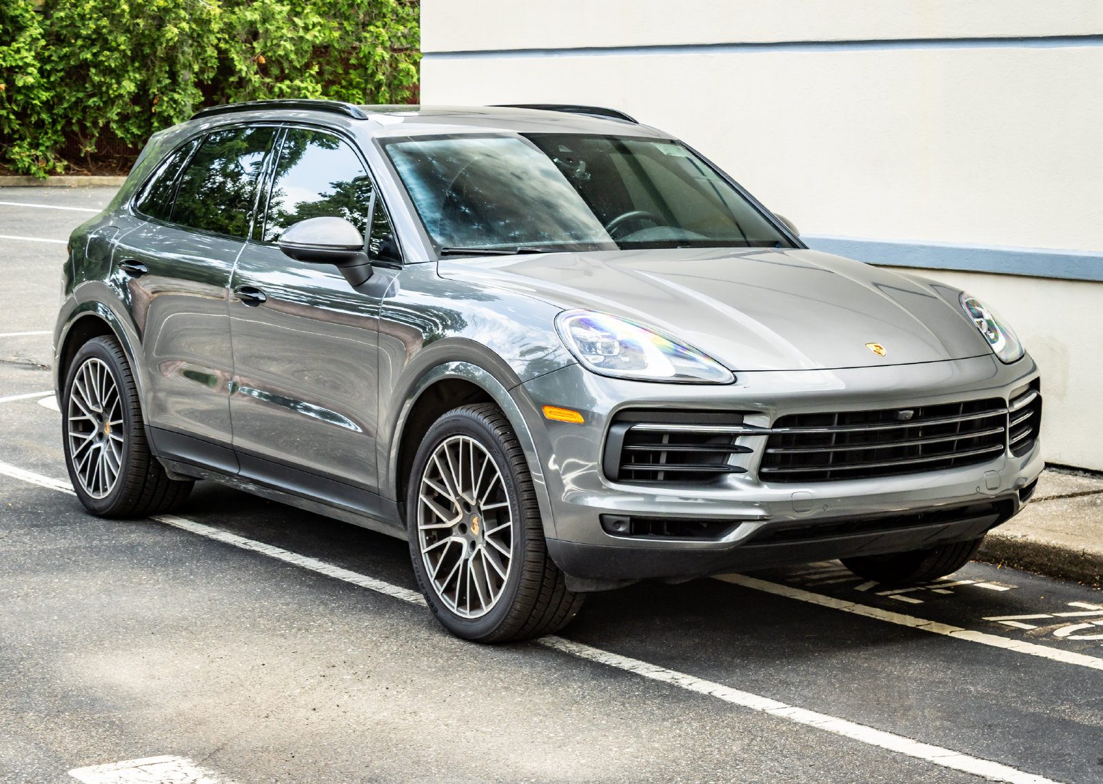 Used 2023 Porsche Cayenne AWD/4WD image 10