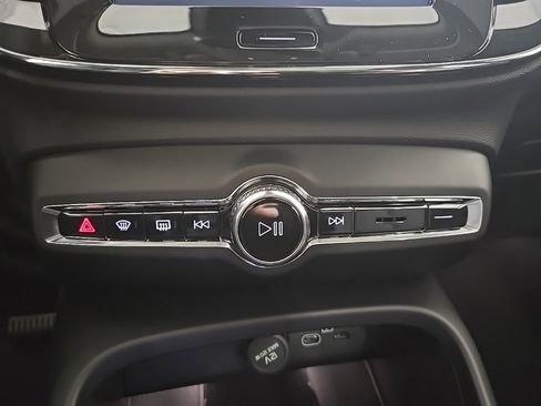 New 2026 Volvo XC40 B5 Plus w/ Protection Package Premier image 14