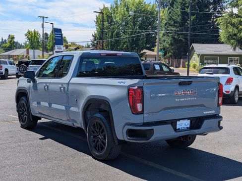 Used 2024 GMC Sierra 1500 Elevation AWD/4WD image 3