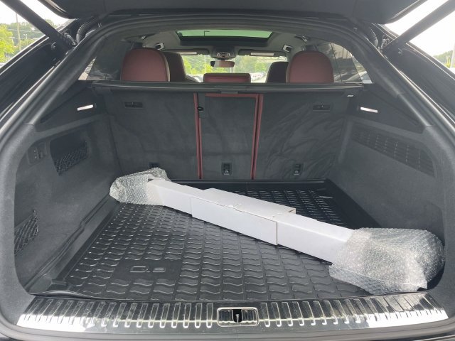 Certified 2022 Audi SQ8 Prestige AWD/4WD image 10