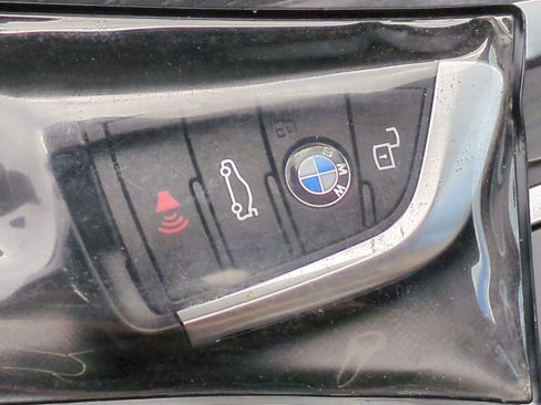 Used 2026 BMW 330i xDrive Sedan w/ M Sport Package AWD/4WD image 33