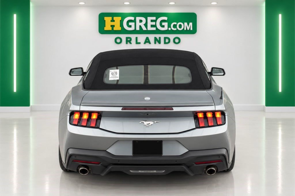 Used 2025 Ford Mustang Premium RWD image 4
