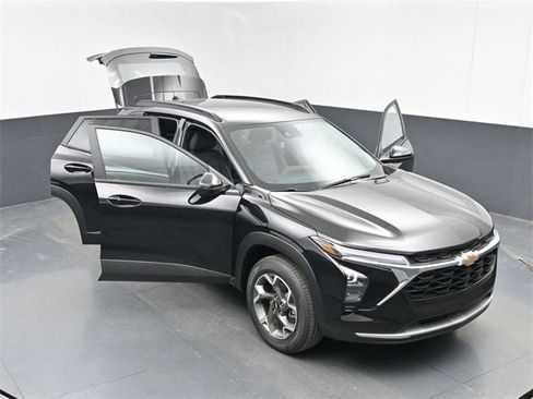 New 2026 Chevrolet Trax LT w/ Driver Confidence Package image 49