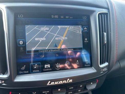 Used 2018 Maserati Levante GranSport AWD/4WD image 15
