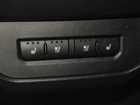 Used 2022 Toyota Tundra Capstone AWD/4WD image 42