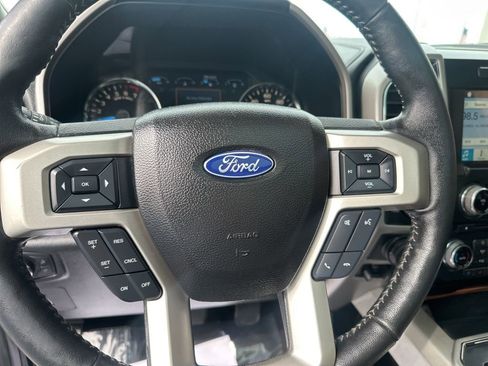 Used 2017 Ford F150 Lariat w/ Equipment Group 502A Luxury image 16