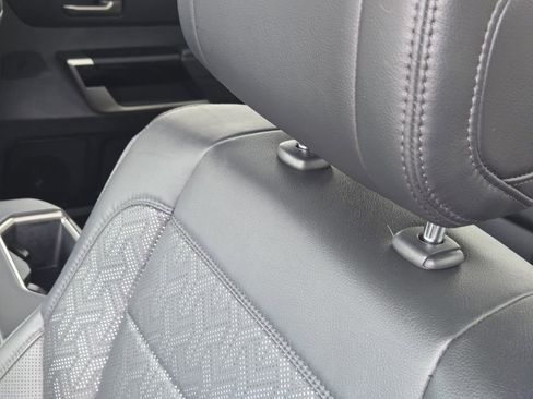 Used 2023 Toyota Tundra Limited image 17