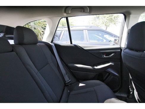Used 2022 Subaru Outback Premium AWD/4WD image 12