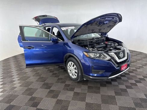 Used 2018 Nissan Rogue S FWD image 12