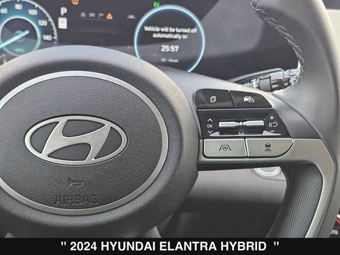 Used 2024 Hyundai Elantra Limited FWD image 26