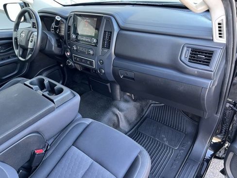 Certified 2022 Nissan Titan S w/ S Utility Package image 17