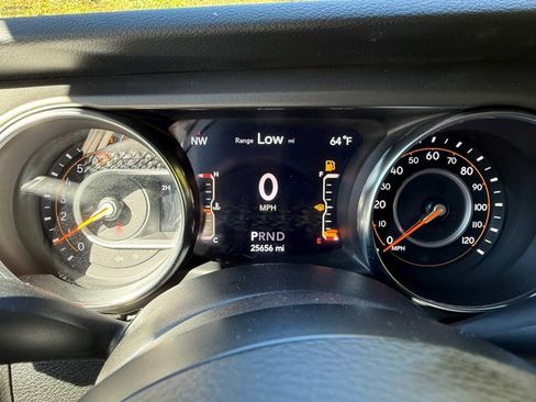 Used 2022 Jeep Wrangler Sport S image 22