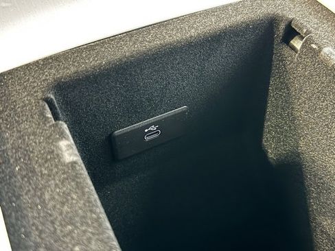 New 2026 Cadillac Vistiq Luxury image 23