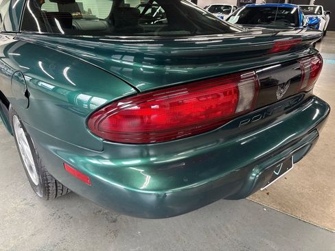 Used 1994 Pontiac Firebird Coupe image 25