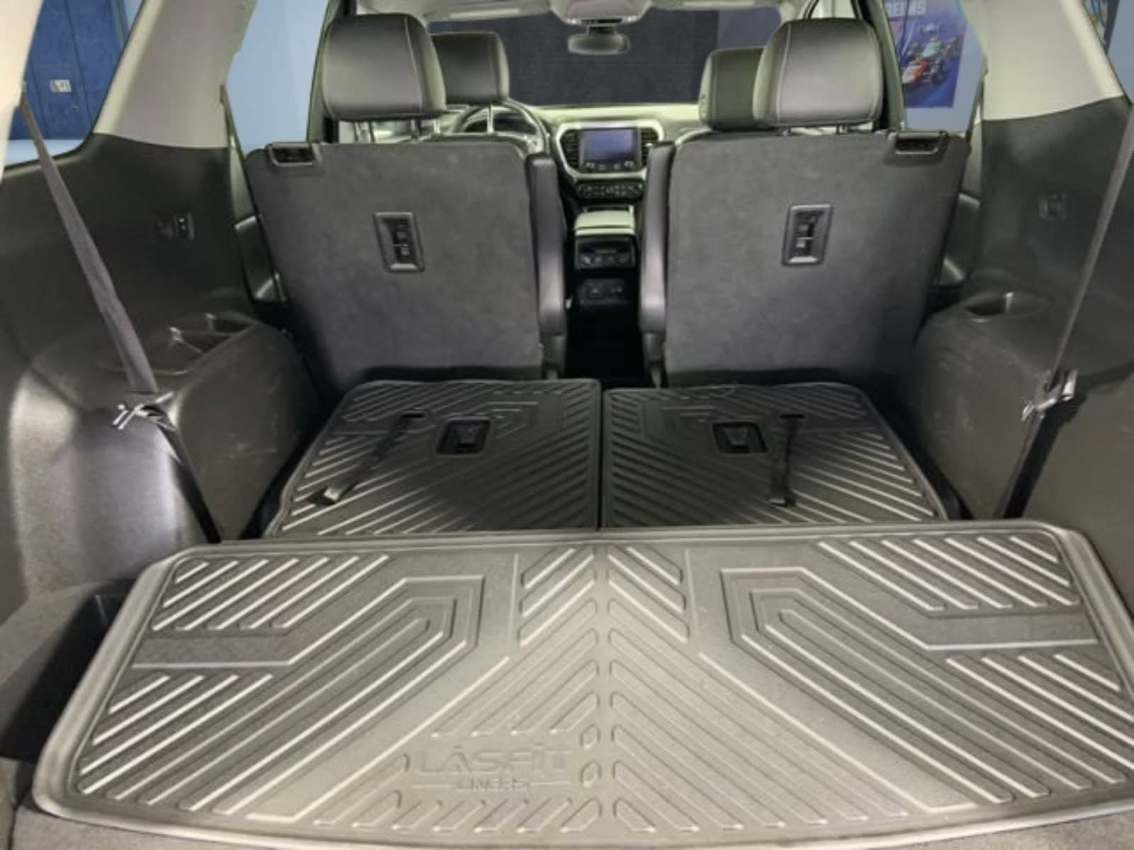 Used 2023 GMC Acadia SLT AWD/4WD image 11