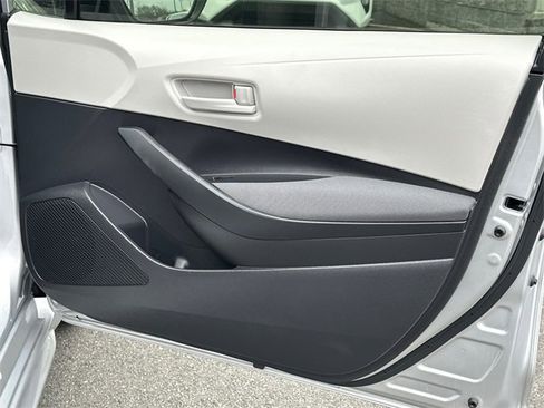 Certified 2025 Toyota Corolla LE image 12