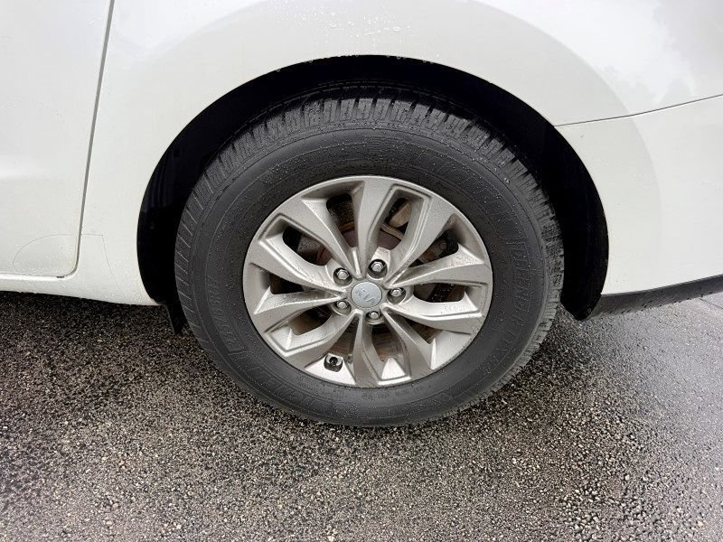 Used 2019 Kia Sedona LX FWD image 34