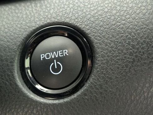 Used 2025 Toyota Camry SE w/ Convenience Package FWD image 23