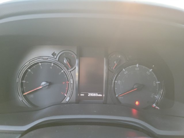 Used 2022 Toyota 4Runner SR5 Premium w/ Moonroof Package AWD/4WD image 14