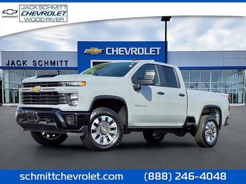 Used 2024 Chevrolet Silverado 2500 Custom w/ Custom Convenience Package AWD/4WD image 1