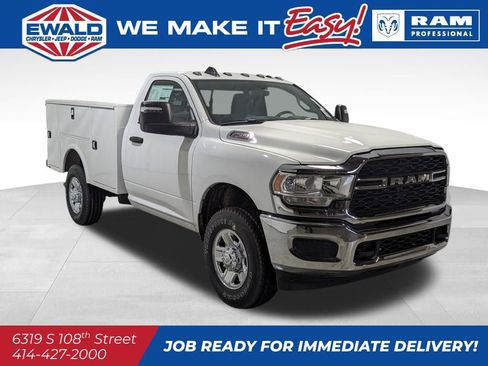 New 2024 RAM 2500 Tradesman w/ Chrome Appearance Group image 1