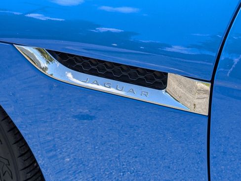 Used 2020 Jaguar F-TYPE Convertible image 5