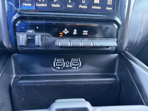 Used 2024 RAM 1500 Limited AWD/4WD image 23